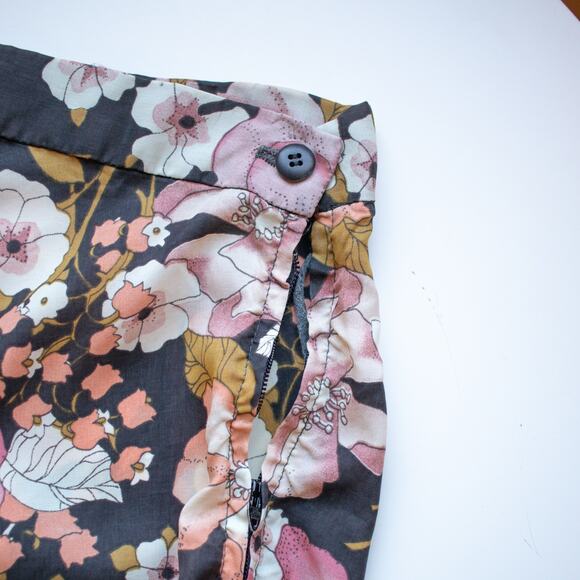 Vintage Pink and White Floral Midi Skirt Size XS - Picture 4 of 6